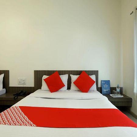 Oyo 4198 Hotel Shri Sai Murli シルディ エクステリア 写真