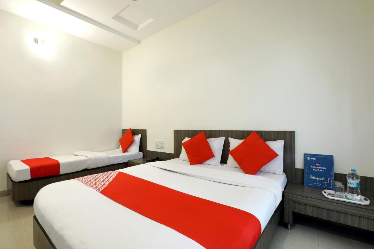 Oyo 4198 Hotel Shri Sai Murli シルディ エクステリア 写真